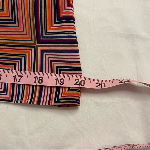 Trina Turk Geometric Print Silk Sleeveless Top - Picture 12 of 12